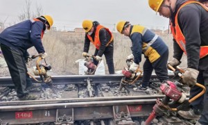 北京西工务段深化职工思想政 治工作   确保集中修任务高质量开展